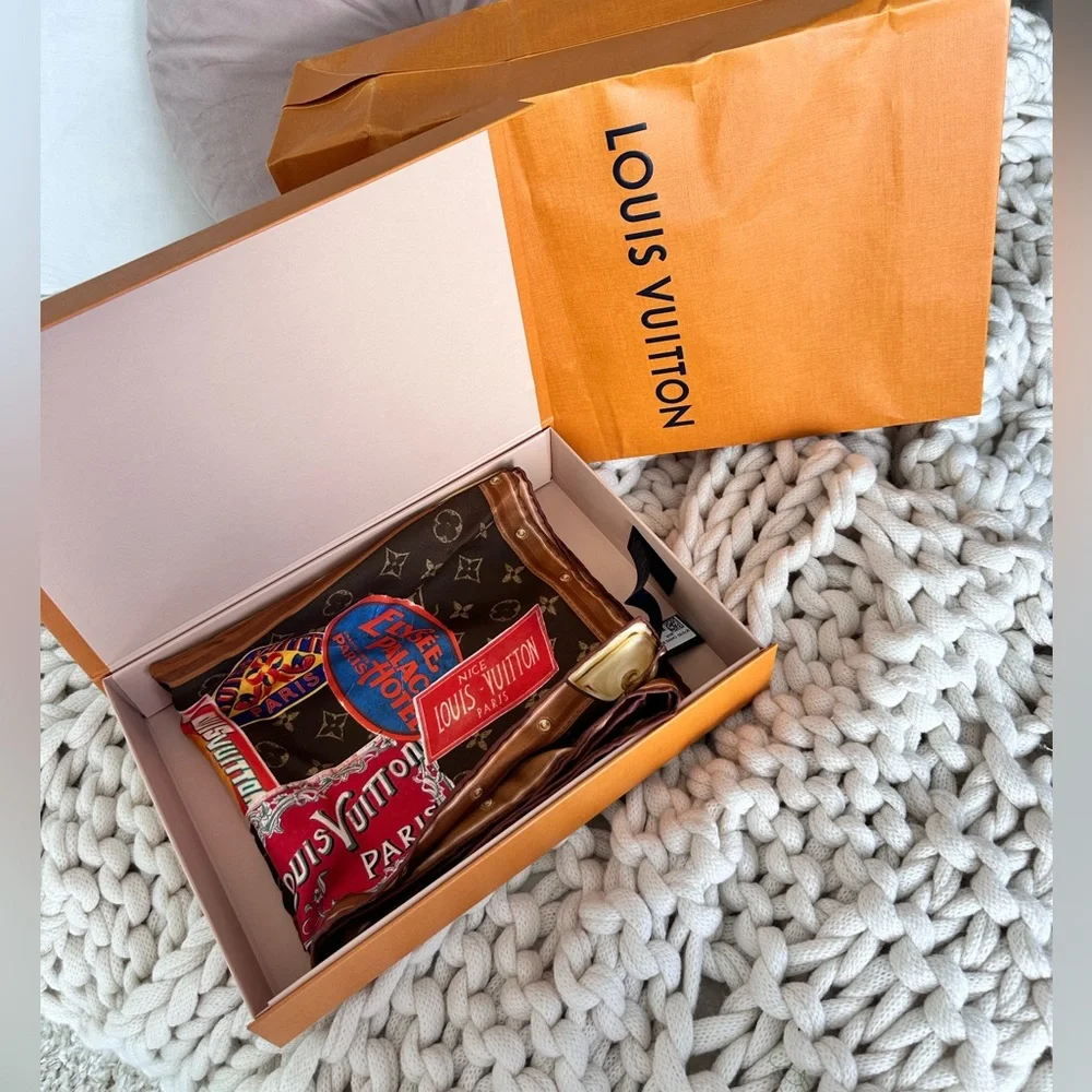 🎄Louis Vuitton flight ✈️ mode scarves sold out everywhere limited edition new - Picture 5 of 11